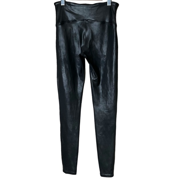 SPANX Black Faux Leather Leggings in LIKE NEW Condition US Sz L - Picture 3 of 8